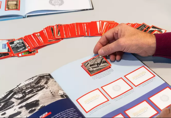 Historisch stickerboek supermarkt