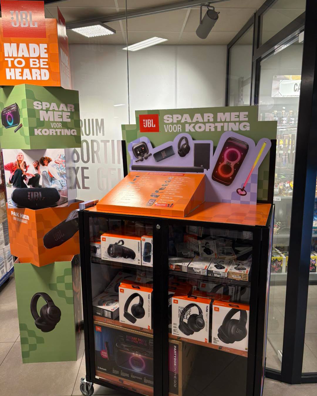 JBL actie PLUS Bouwmans zorgt voor enorme animo. JBL Spaaractie met A-merkproducten.